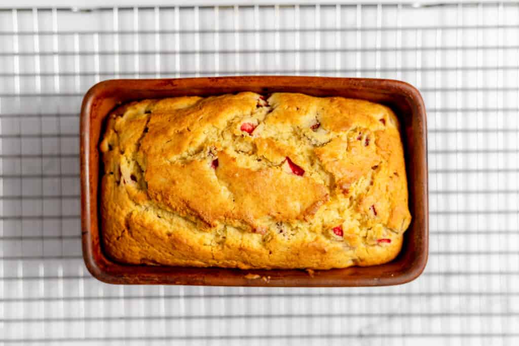 Cooling strawberry bread in the pan. 