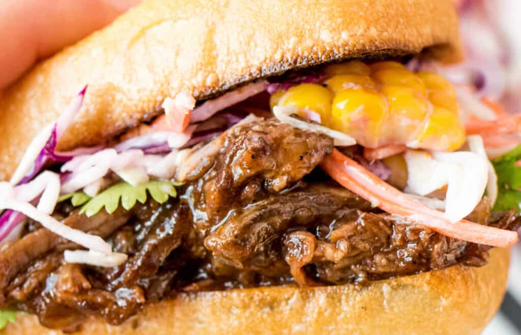 Slow Cooker Pulled Beef Sandwiches