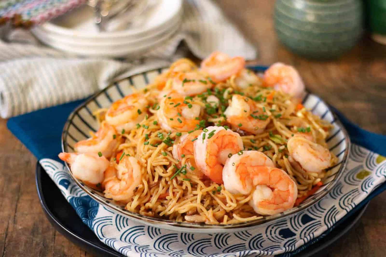 Shrimp yakisoba on a plate.