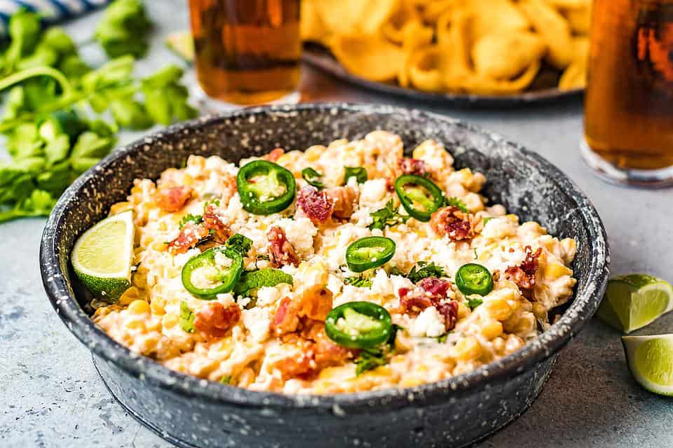 Spicy Corn and Jalapeño Cheese Dip