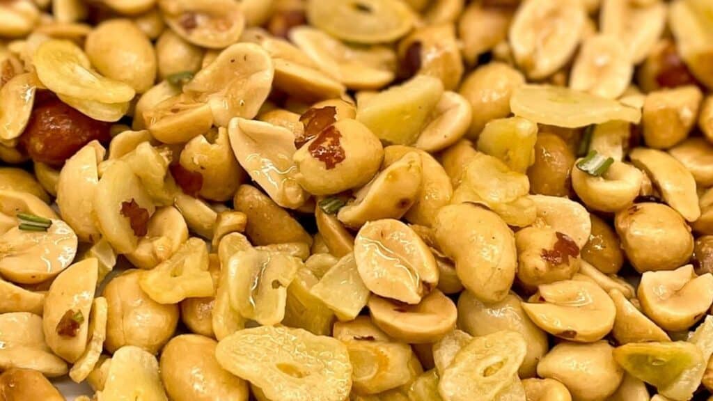 Closeup shot of garlic peanuts.