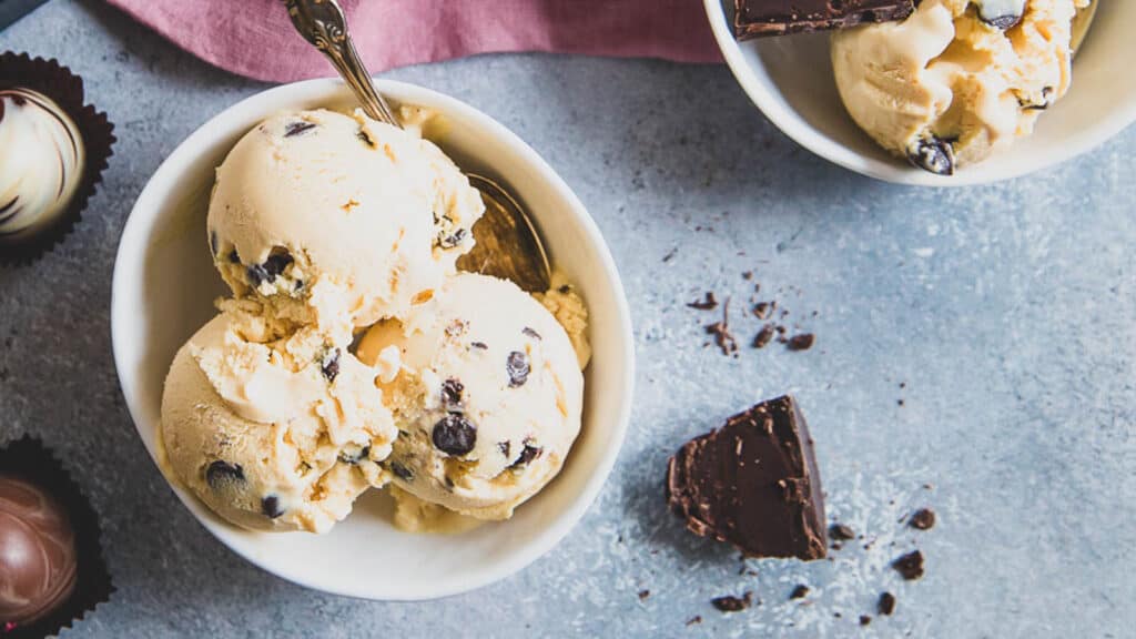 Bailey's chocolate chip ice cream in a white bowl.