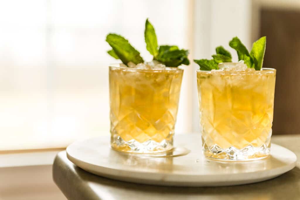 Bright high contrast mint julep image. 