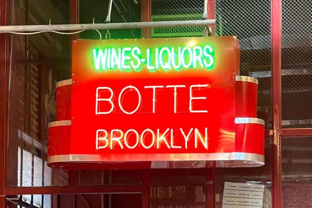 Neon sign for Botte Brooklyn NYC.