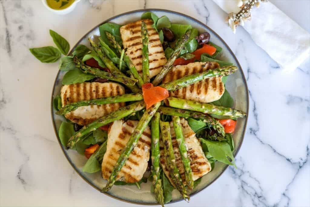 halloumi asparagus salad on a plate