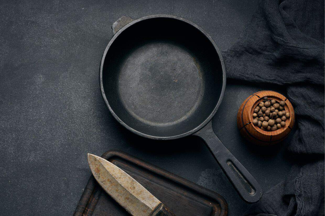 How To Season A Cast Iron Skillet A Guide For Lazy Cooks 