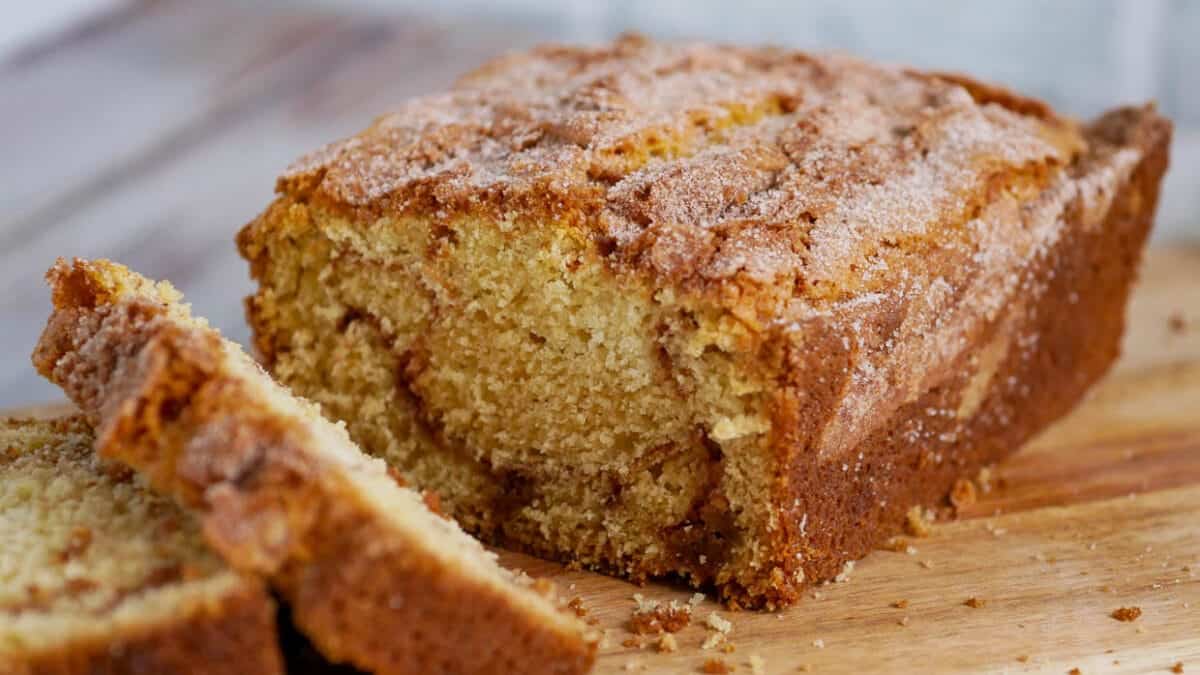 https://tastesdelicious.com/wp-content/uploads/2023/11/Amish-cinnamon-bread.jpg