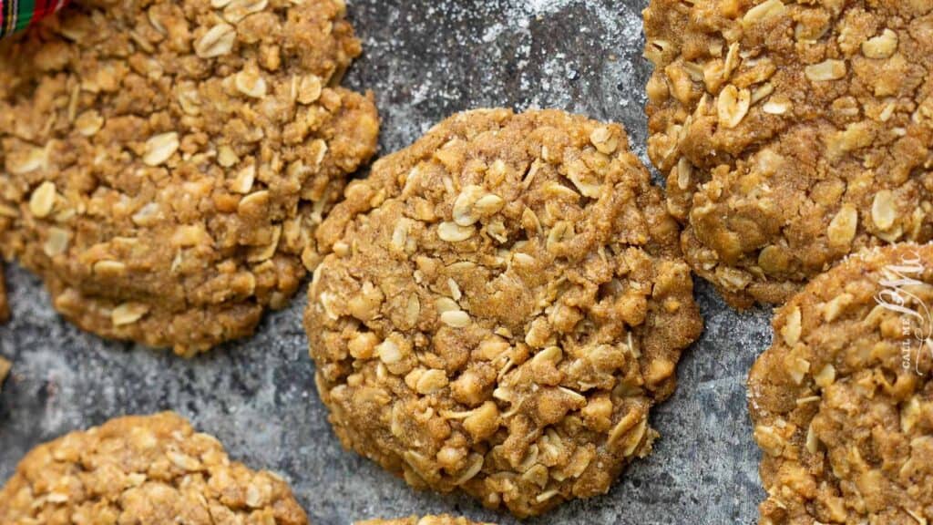 With caramelized edges, rich, chewy centers, and a hint of cinnamon, Biscoff Oatmeal Toffee Crunch Cookies make a delicious summer baking project. A batch of these promises plenty of toffee crunchiness to enjoy.