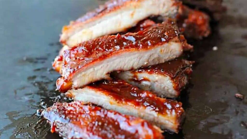 sliced hot and fast ribs.