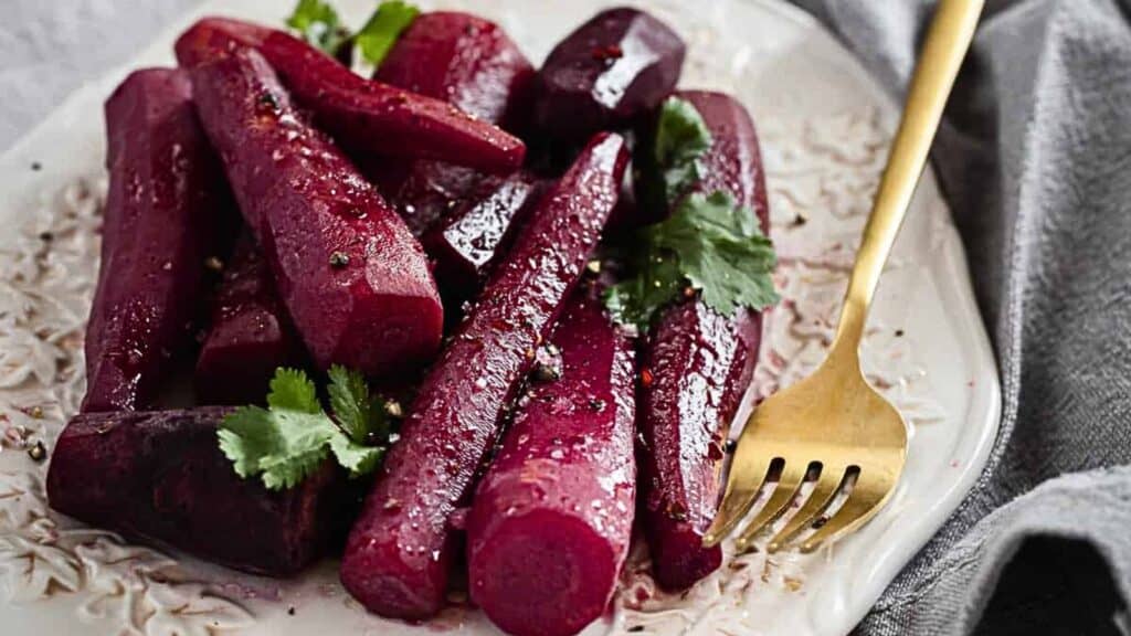 Sweet and Spicy Glazed Carrots Recipe with Red Wine