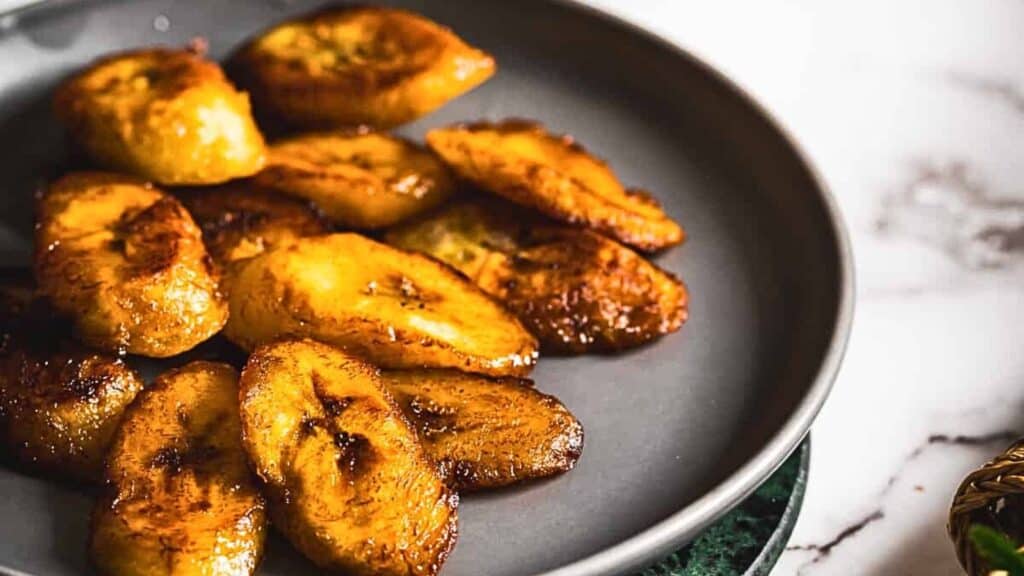 Colombian Platanos Maduros Fritos - Fried Ripe Sweet Plantains