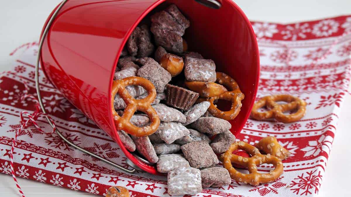 A pile of reindeer chow snack mix.