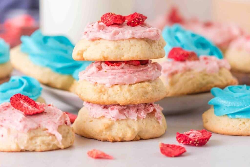 A stack of cookies with frosting and strawberries makes the perfect Valentine&rsquo;s Treats, adding a touch of sweetness to your special day.